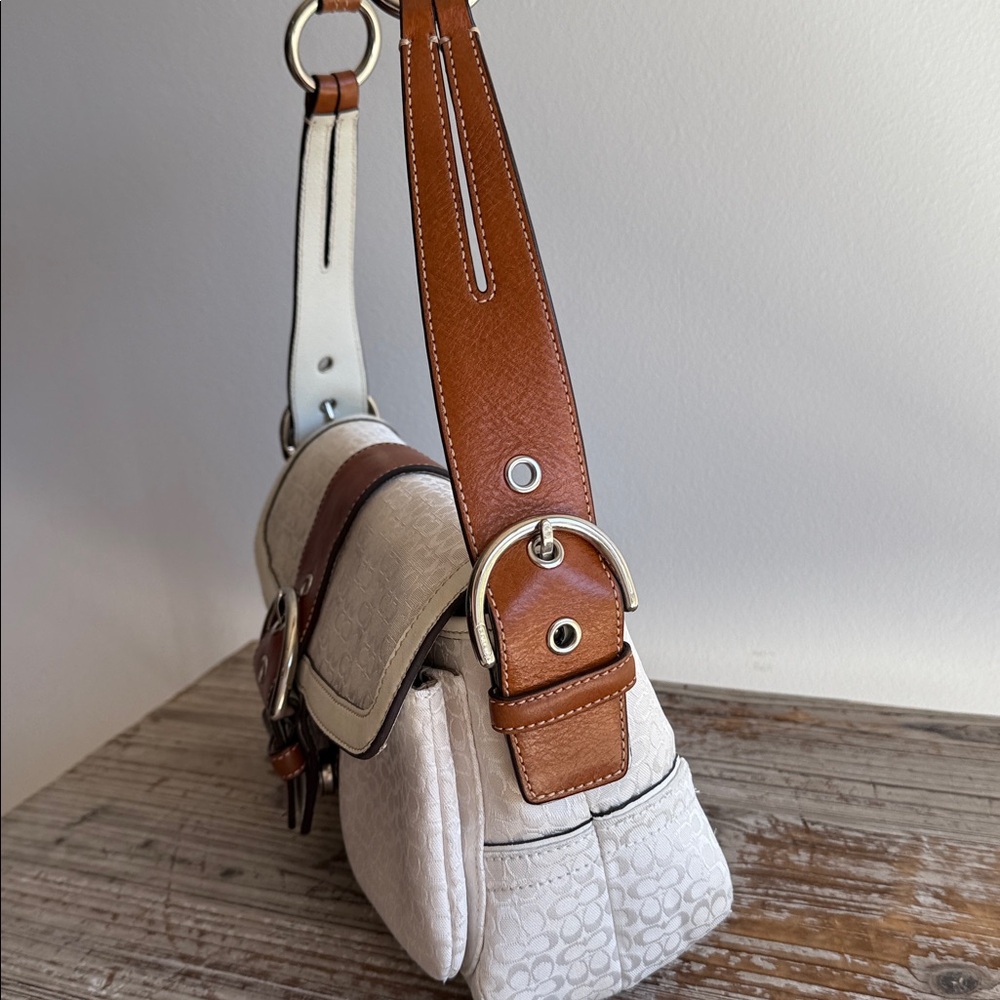 Coach  Signature C
Soho Shoulder Bag - Picture 7 of 16